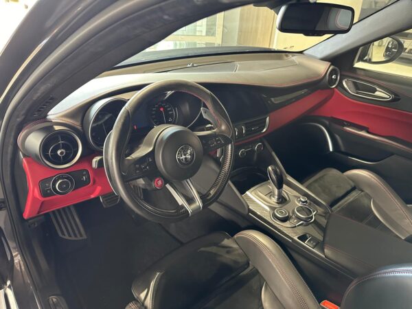 Alfa Romeo Giulia Quadrifoglio 2.9 biturbo 510cv - immagine 4