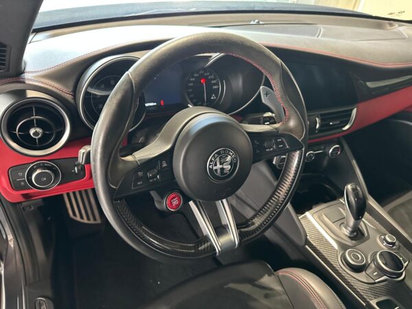 Alfa Romeo Giulia Quadrifoglio 2.9 biturbo 510cv - immagine 7